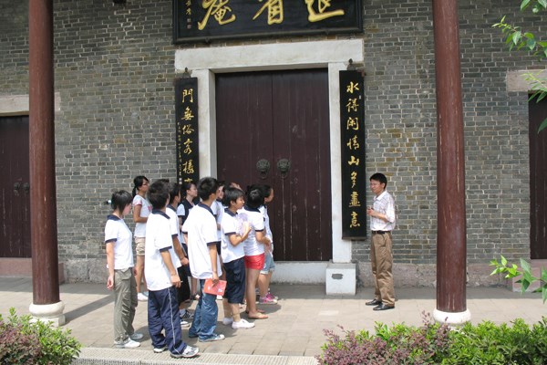 文学社成员参观采风